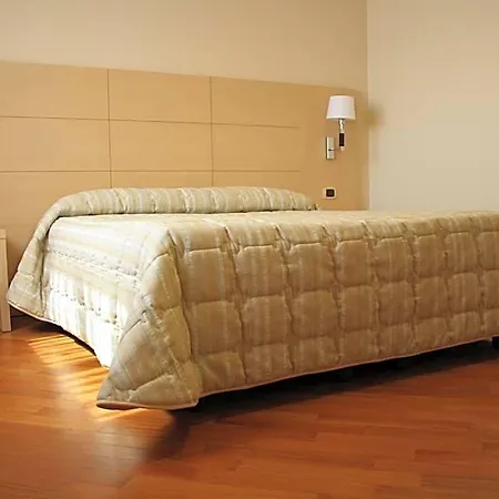 Hotel Ottagono 4*